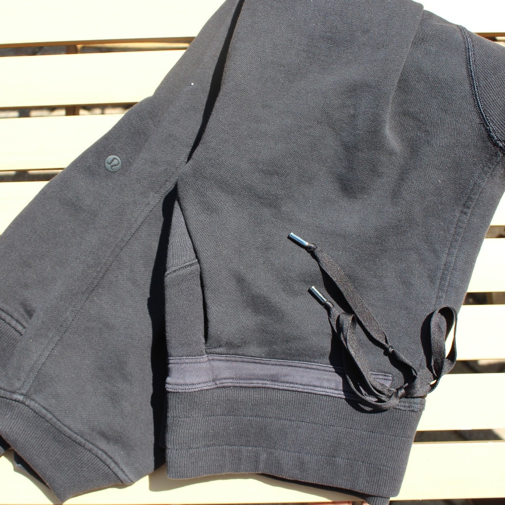 LULULEMON JOGGERS